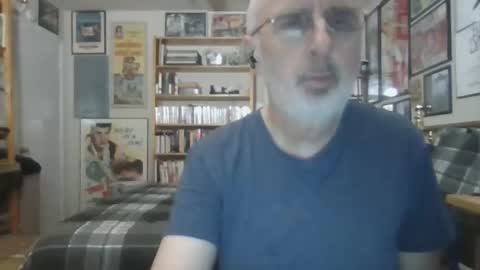 Snapshot of gentcallr chatting on May 3, 2026, 11:27 am Steve online show from May 3, 2026, 11:27 am
