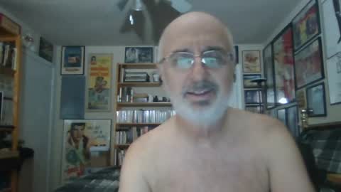 Snapshot of gentcallr chatting on July 10, 2026, 8:55 pm Steve online show from July 10, 2026, 8:55 pm