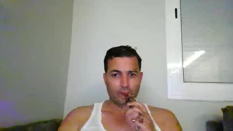 Snapshot of genteldevil chatting on November 16, 2025, 5:07 pm genteldevil online show from November 16, 2025, 5:07 pm
