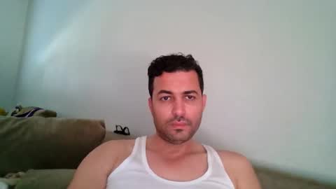 Snapshot of genteldevil chatting on April 11, 2026, 2:21 pm genteldevil online show from April 11, 2026, 2:21 pm