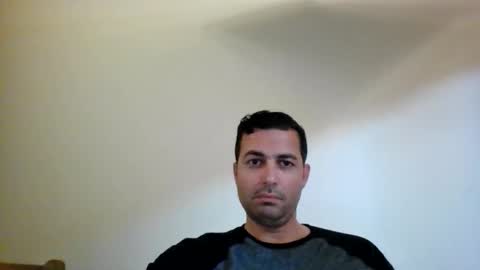 Snapshot of genteldevil chatting on April 16, 2026, 10:56 pm genteldevil online show from April 16, 2026, 10:56 pm