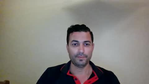 Snapshot of genteldevil chatting on April 24, 2026, 10:45 pm genteldevil online show from April 24, 2026, 10:45 pm