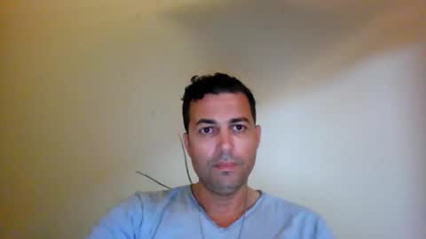 Snapshot of genteldevil chatting on May 22, 2026, 11:32 pm genteldevil online show from May 22, 2026, 11:32 pm