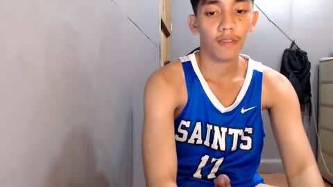 Snapshot of gentlemanlustx chatting on May 28, 2026, 2:58 pm Rayl online show from May 28, 2026, 2:58 pm