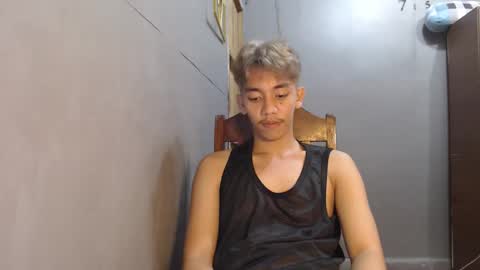 Snapshot of gentlemanlustx chatting on June 4, 2026, 3:07 pm Rayl online show from June 4, 2026, 3:07 pm