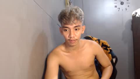 Snapshot of gentlemanlustx chatting on June 6, 2026, 2:55 pm Rayl online show from June 6, 2026, 2:55 pm