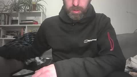 Snapshot of geon2xx chatting on March 3, 2025, 6:26 am Geon online show from March 3, 2025, 6:26 am