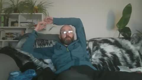 Snapshot of geon2xx chatting on September 25, 2025, 10:02 pm Geon online show from September 25, 2025, 10:02 pm