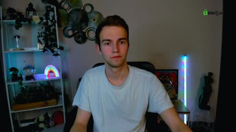 Georg online show from April 1, 2026, 7:11 pm