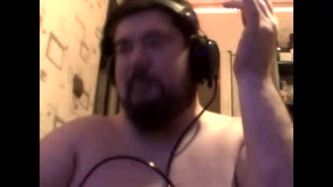 Snapshot of george84xxx chatting on April 16, 2026, 8:31 pm GeOOXXX online show from April 16, 2026, 8:31 pm