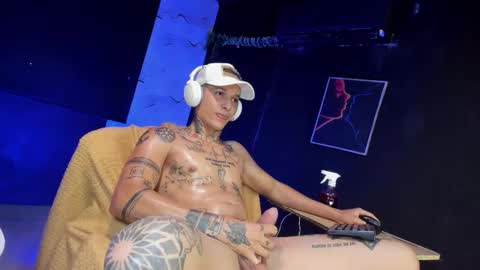 independent model online show from March 9, 2026, 9:08 pm