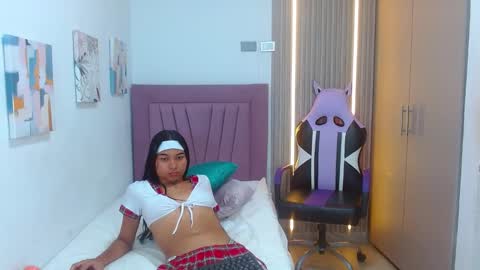 Snapshot of georgina_lulu chatting on December 31, 2024, 1:36 am georgina_lulu online show from December 31, 2024, 1:36 am