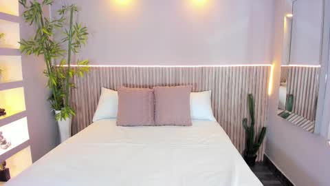 Snapshot of georginareyes chatting on September 29, 2025, 11:20 pm GeorginaReyes online show from September 29, 2025, 11:20 pm