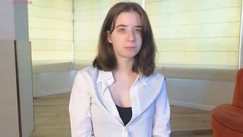 My name is Kelly online show from September 19, 2025, 3:08 am