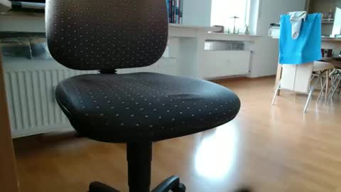 germanandy71 online show from September 18, 2025, 7:21 am