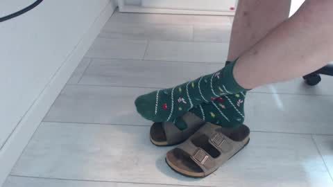 GermanSoleBro online show from December 15, 2025, 7:01 am