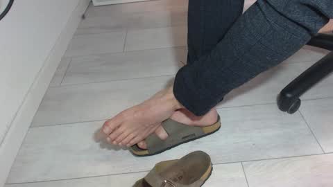 GermanSoleBro online show from January 16, 2026, 7:56 am