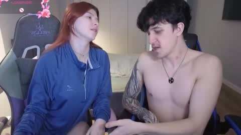 Ester and Ri online show from October 22, 2025, 5:24 pm