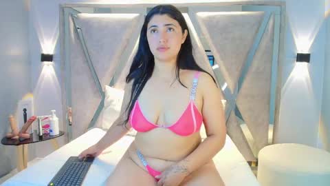 Danna Astrom online show from September 10, 2025, 11:49 pm