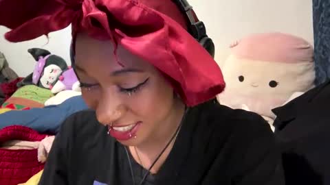 ghastgirlt_t online show from November 13, 2025, 4:55 am