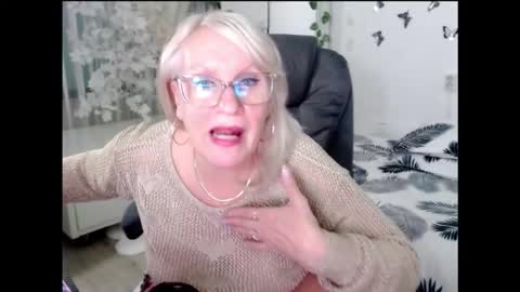 Ghertrudequeen online show from March 16, 2026, 5:44 am