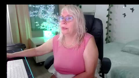 Ghertrudequeen online show from June 2, 2026, 4:36 am