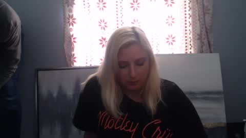 696969 online show from October 2, 2025, 6:04 pm