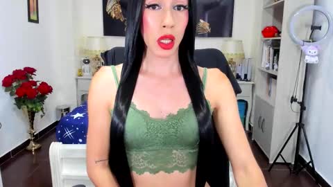 gia gmz online show from October 22, 2025, 6:18 pm