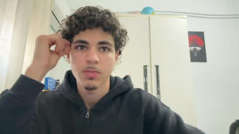 ghilassss online show from April 2, 2026, 3:53 pm