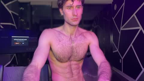 big boy ghost face online show from December 17, 2025, 2:28 am