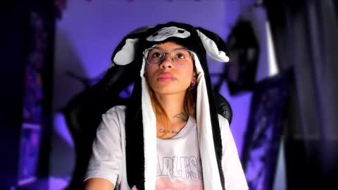 Sara online show from October 4, 2025, 2:26 pm