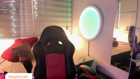 Snapshot of ghosty_doll chatting on April 25, 2026, 9:01 pm Allison online show from April 25, 2026, 9:01 pm