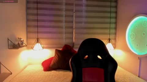 Snapshot of ghosty_doll chatting on May 1, 2026, 1:16 pm Allison online show from May 1, 2026, 1:16 pm