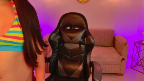 Snapshot of gia_capri chatting on June 25, 2026, 4:12 am Gia capri online show from June 25, 2026, 4:12 am
