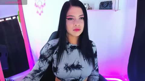 giaaaa   online show from September 18, 2025, 10:23 pm