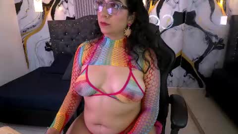 Gia online show from July 1, 2026, 2:57 am