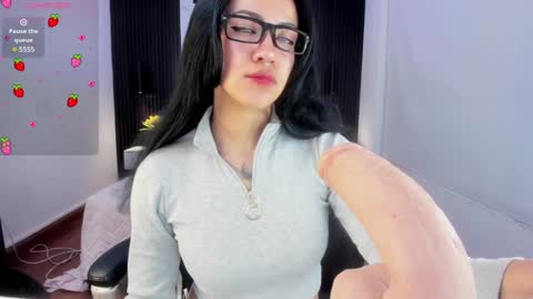 Snapshot of gia_foxy chatting on January 29, 2025, 8:29 am Gia online show from January 29, 2025, 8:29 am