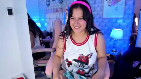 gia_harmony online show from December 2, 2025, 7:42 pm