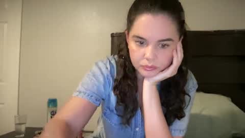 Snapshot of gia_is_horny chatting on February 27, 2025, 5:45 am The Queen of Squirt online show from February 27, 2025, 5:45 am