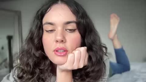 Snapshot of gia_is_horny chatting on March 4, 2025, 10:38 pm The Queen of Squirt online show from March 4, 2025, 10:38 pm