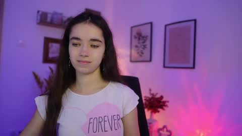 Gia Paige18 online show from November 2, 2025, 9:11 am