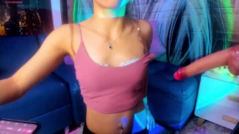giaa rossi online show from October 3, 2025, 2:03 pm