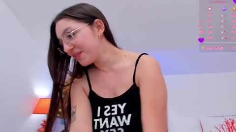 Gia online show from January 15, 2025, 4:43 pm