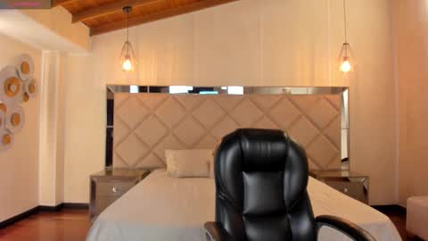 Gia Ferrera online show from January 8, 2026, 7:27 pm