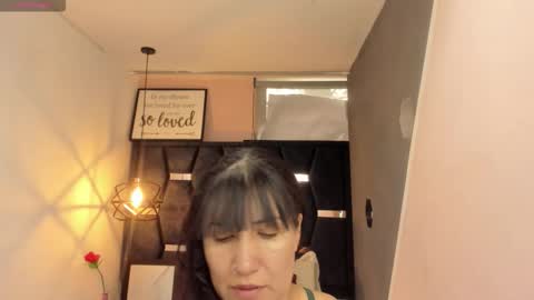 G I A  FOX online show from November 2, 2025, 1:24 pm