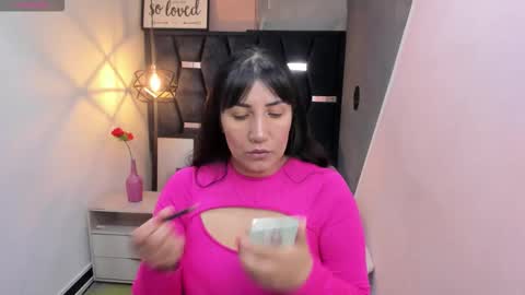 G I A  FOX online show from November 6, 2025, 1:45 pm