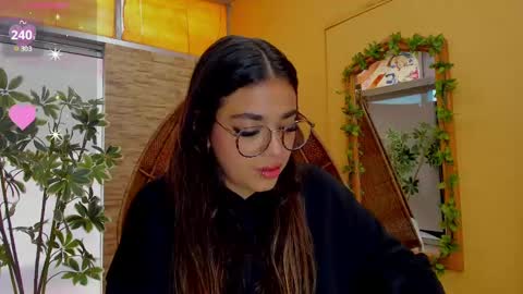 Gia  online show from February 20, 2025, 12:04 pm