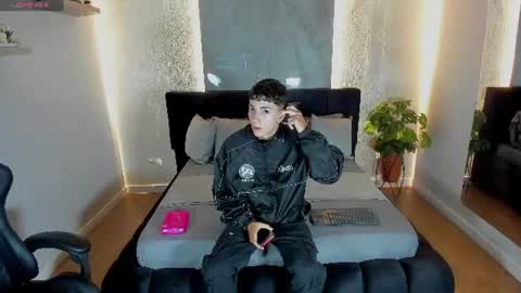 Snapshot of gian_rossii chatting on July 9, 2026, 11:14 am GIAN online show from July 9, 2026, 11:14 am