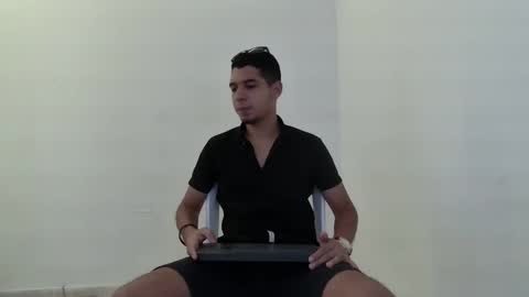 Gianluca Silva online show from October 17, 2025, 6:43 pm