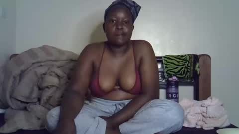 Giannah online show from October 23, 2025, 8:07 pm